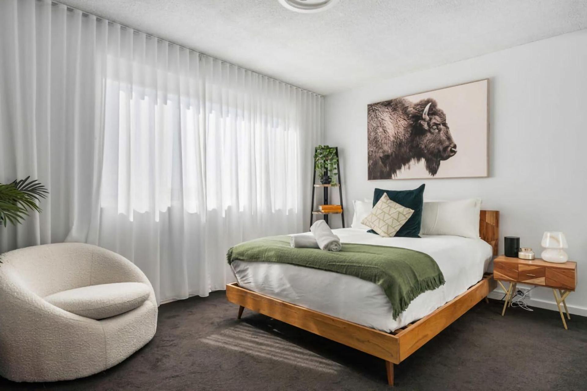 Seascape 500m To Ocean Baths Apartment Merewether